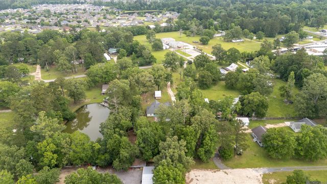 13698 Hammack Rd, Denham Springs, LA 70726