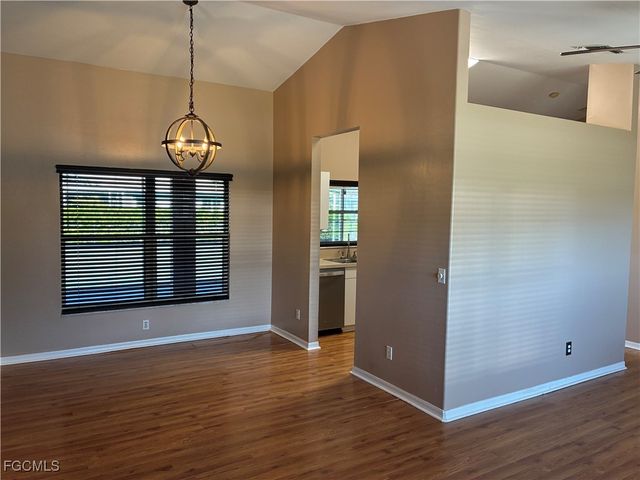 1307 SW 36th TER, Cape Coral, FL 33914