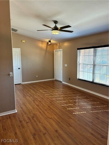 1307 SW 36th TER, Cape Coral, FL 33914