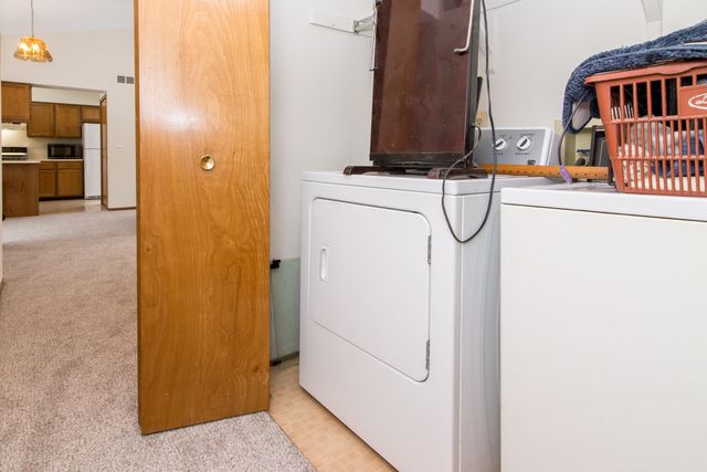 8984 S Christine Drive, Brighton, MI 48114