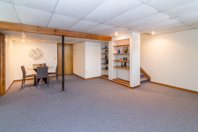 8984 S Christine Drive, Brighton, MI 48114