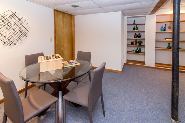 8984 S Christine Drive, Brighton, MI 48114