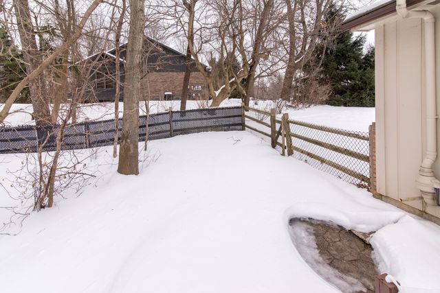 8984 S Christine Drive, Brighton, MI 48114