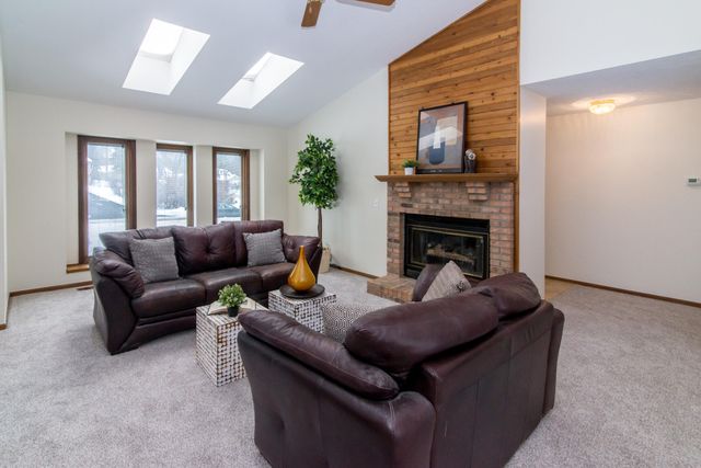 8984 S Christine Drive, Brighton, MI 48114