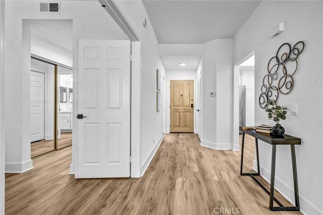 230 Lille 102, Newport Beach, CA 92663