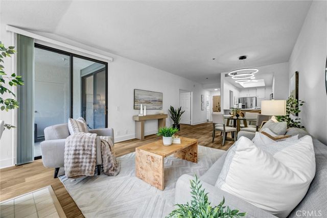 230 Lille 102, Newport Beach, CA 92663