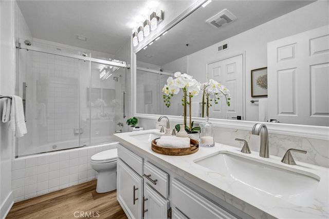 230 Lille 102, Newport Beach, CA 92663