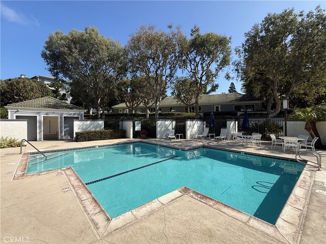 230 Lille 102, Newport Beach, CA 92663