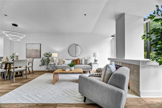 230 Lille 102, Newport Beach, CA 92663