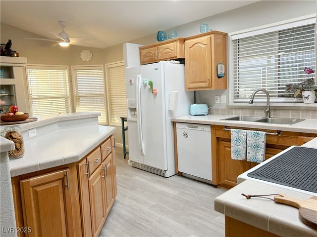 410 Bel Air Avenue, Pahrump, NV 89048