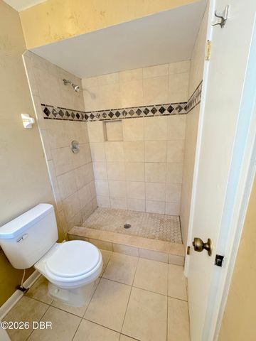 228 Colomba Road, Debary, FL 32713