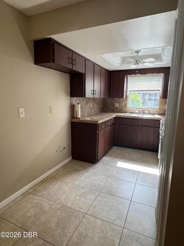 228 Colomba Road, Debary, FL 32713