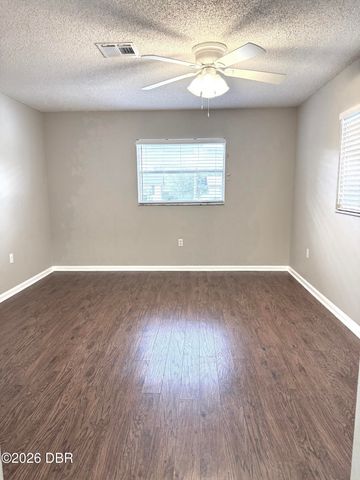 228 Colomba Road, Debary, FL 32713