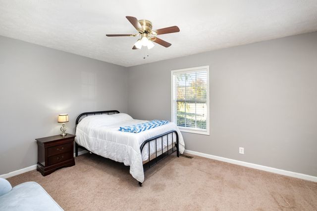 2916 Riley Creek Rd, Normandy, TN 37360