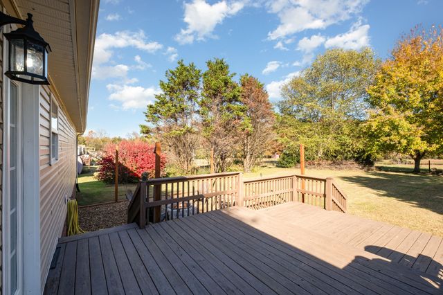 2916 Riley Creek Rd, Normandy, TN 37360