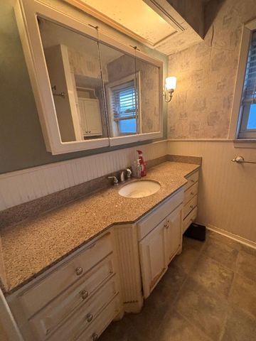 922 British Boulevard, Grand Prairie, TX 75050