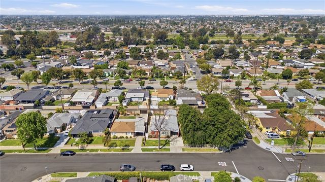 9809 Houghton Avenue, Santa Fe Springs, CA 90670