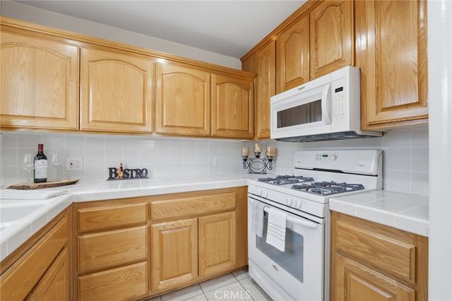 9809 Houghton Avenue, Santa Fe Springs, CA 90670