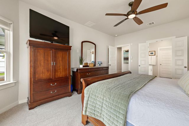 234 Appleberry LN, Elgin, TX 78621
