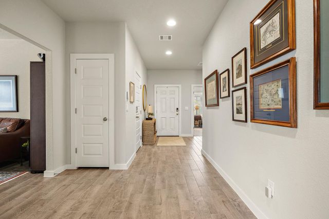 234 Appleberry LN, Elgin, TX 78621