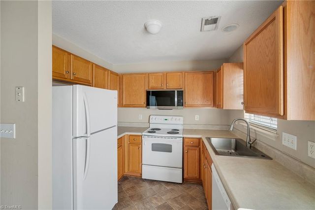 3022 Kensington Place, Winston-salem, NC 27103