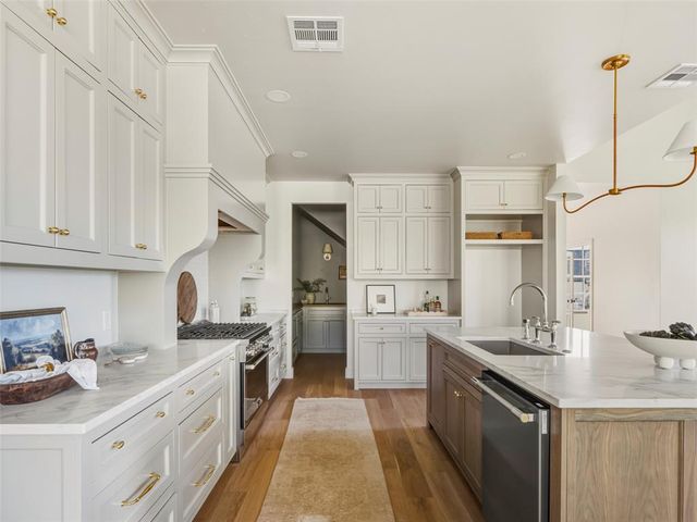 7117 Sunset Sail Avenue, Edmond, OK 73034