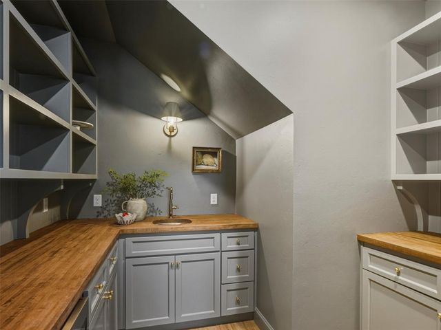 7117 Sunset Sail Avenue, Edmond, OK 73034