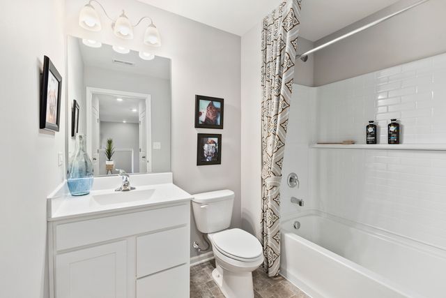 983 Sapphire Lane, Montgomery, IL 60538