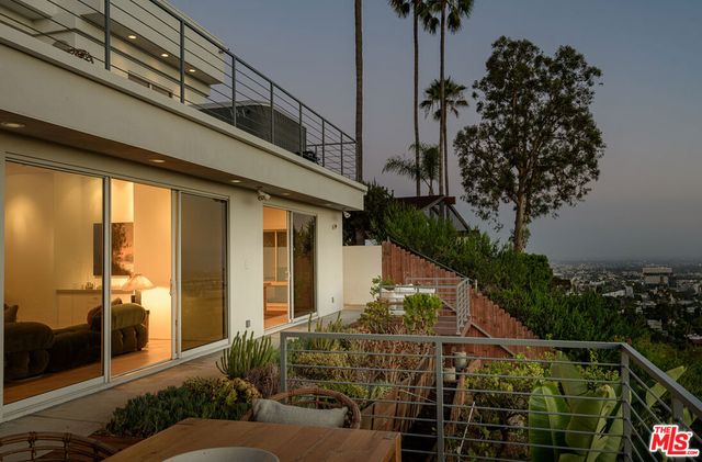 5502 Tuxedo Terrace, Los Angeles, CA 90068