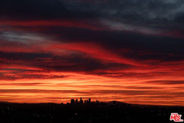 5502 Tuxedo Terrace, Los Angeles, CA 90068