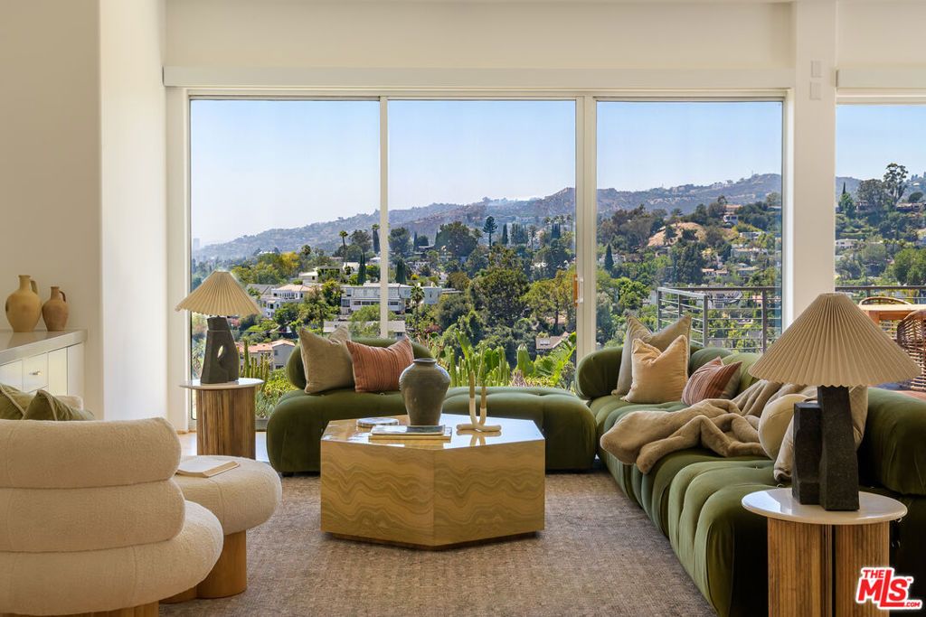 5502 Tuxedo Terrace, Los Angeles, CA 90068
