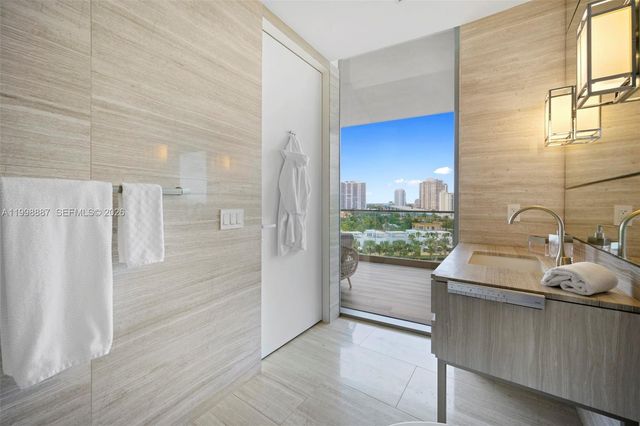 18975 Collins Ave 605, Sunny Isles Beach, FL 33160