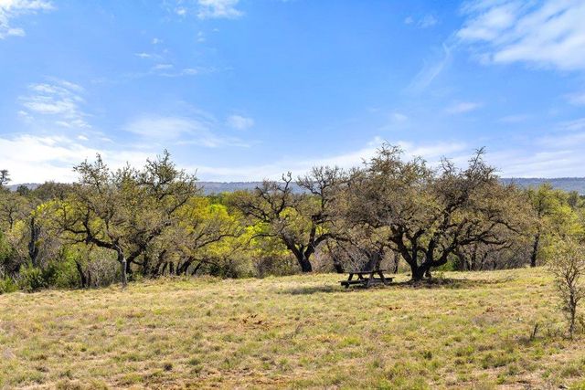 Lot 19 Stone Ridge Mountain DR, Round Mountain, TX 78663