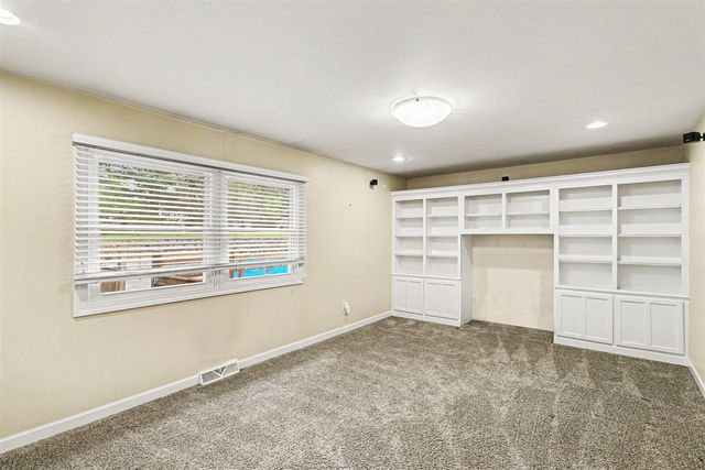 1187 Merry Brook Street, Kalamazoo, MI 49048