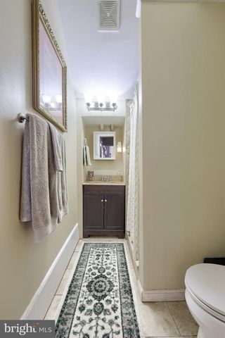 803 N DUKE ST, Lancaster, PA 17602