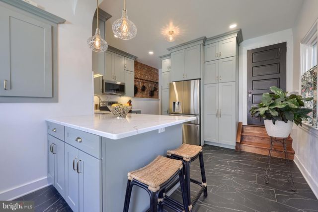 803 N DUKE ST, Lancaster, PA 17602