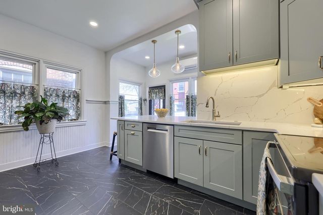 803 N DUKE ST, Lancaster, PA 17602