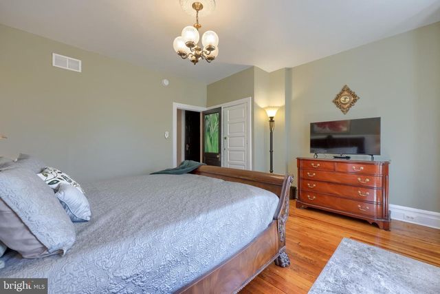 803 N DUKE ST, Lancaster, PA 17602