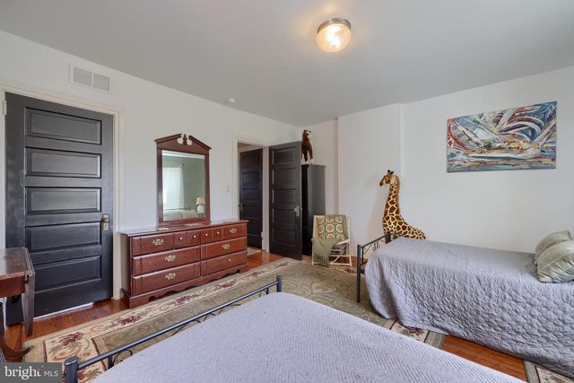 803 N DUKE ST, Lancaster, PA 17602