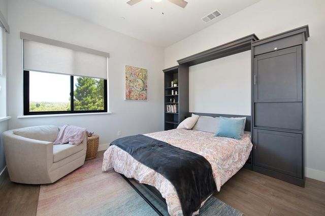 465 Miles Ct, Auburn, CA 95603