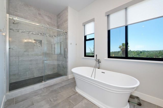 465 Miles Ct, Auburn, CA 95603