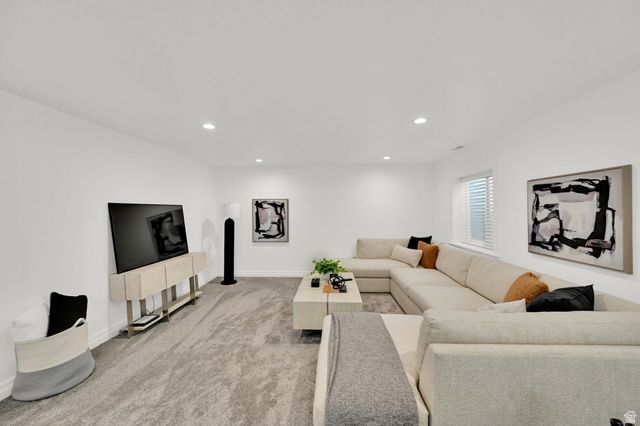 945 S 650 W, Farmington, UT 84025