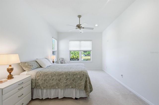 4227 61ST AVENUE E, Bradenton, FL 34203
