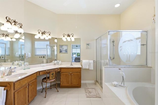 4227 61ST AVENUE E, Bradenton, FL 34203