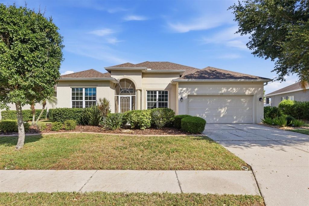 4227 61ST AVENUE E, Bradenton, FL 34203