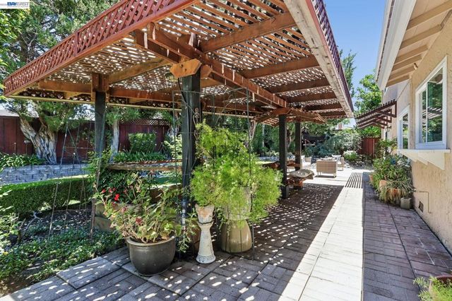 2383 Corte De La Jara, Pleasanton, CA 94566