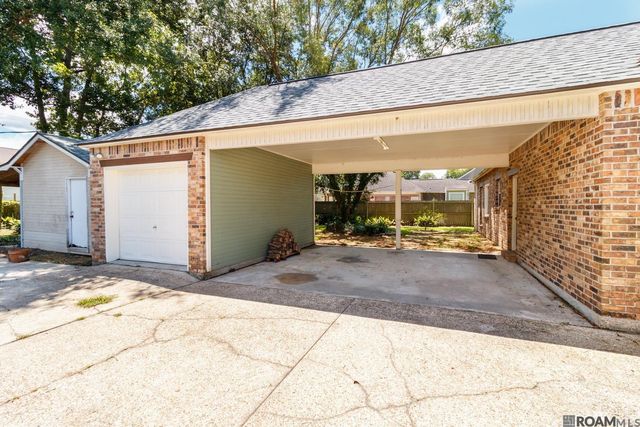 11918 Spring Meadow Dr, Baton Rouge, LA 70818