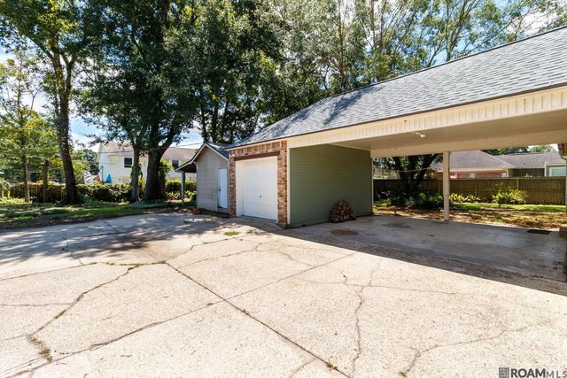 11918 Spring Meadow Dr, Baton Rouge, LA 70818