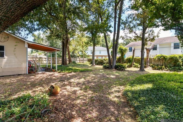 11918 Spring Meadow Dr, Baton Rouge, LA 70818