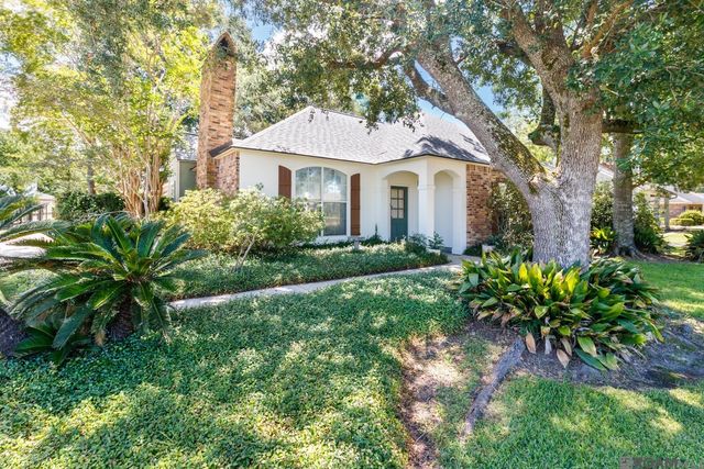 11918 Spring Meadow Dr, Baton Rouge, LA 70818